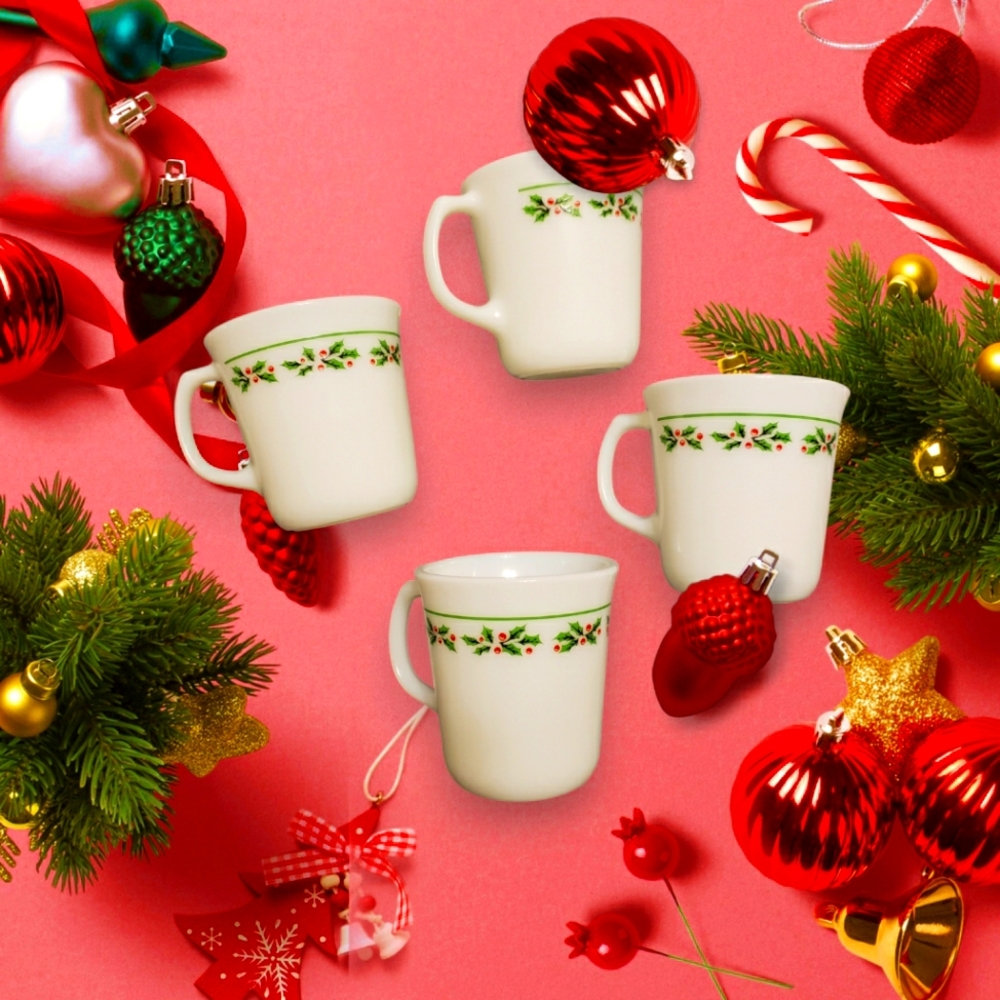 Set of 4 Corelle HOLLY DAYS mugs